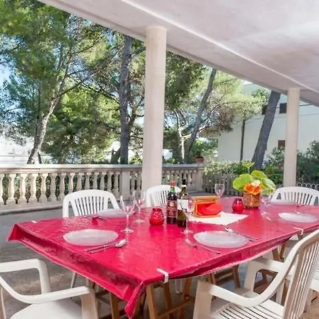 Marta, A Fantastic By The Sea Villa *